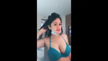 Cewek Toge Montok Pamer Full Body Live