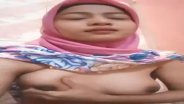 Melly Hijab Berwarna Ngewe Brutal Kontol Gede Sampe Memek Bergetar