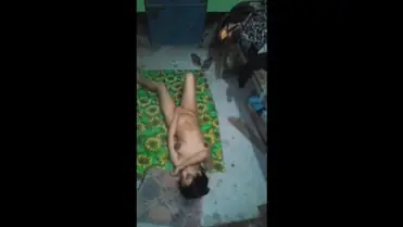 Ngentot Cewek Hijab Di Atas Alas Bunga WOT Lumer