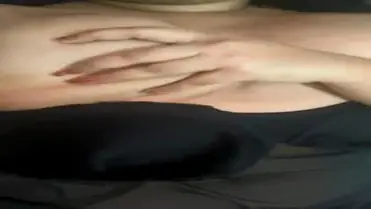 Tante Cantik Pasrah Goyang Kasur Mantap Crot