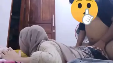 Ukhti Hijab Cantik Pasrah Servis Pijat Kasur